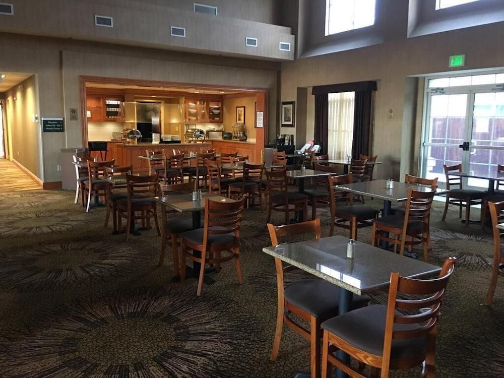 Hyatt House Colorado Springs Airport Hotel Bagian luar foto