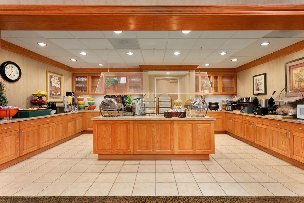 Hyatt House Colorado Springs Airport Hotel Bagian luar foto