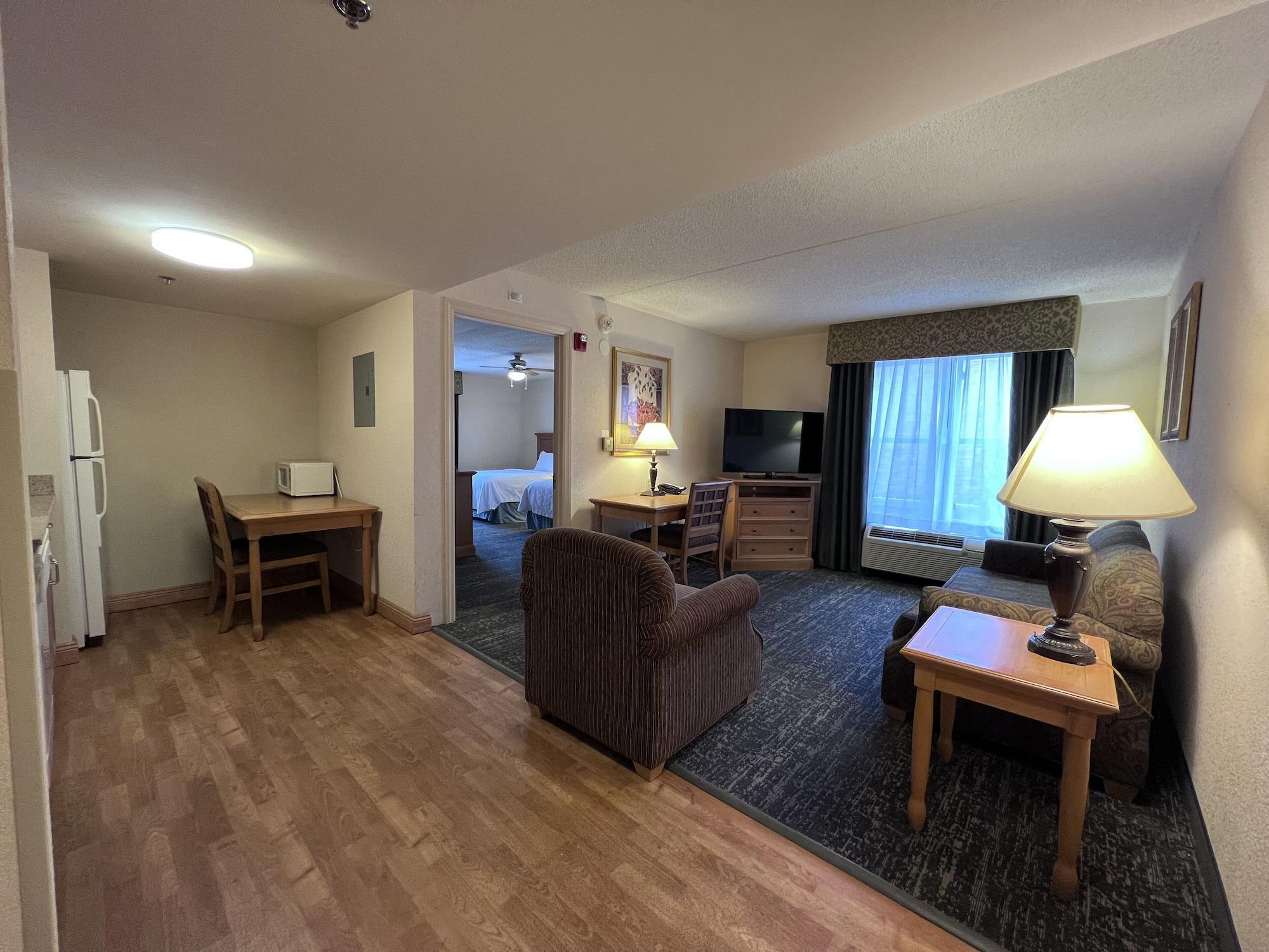 Hyatt House Colorado Springs Airport Hotel Bagian luar foto