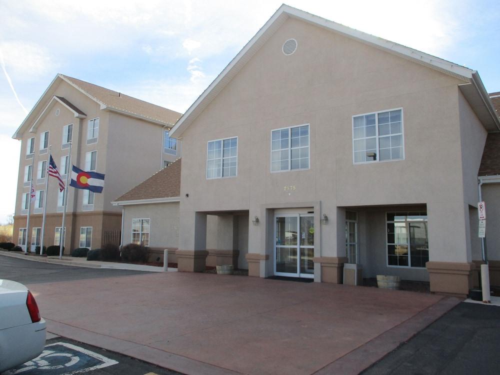 Hyatt House Colorado Springs Airport Hotel Bagian luar foto