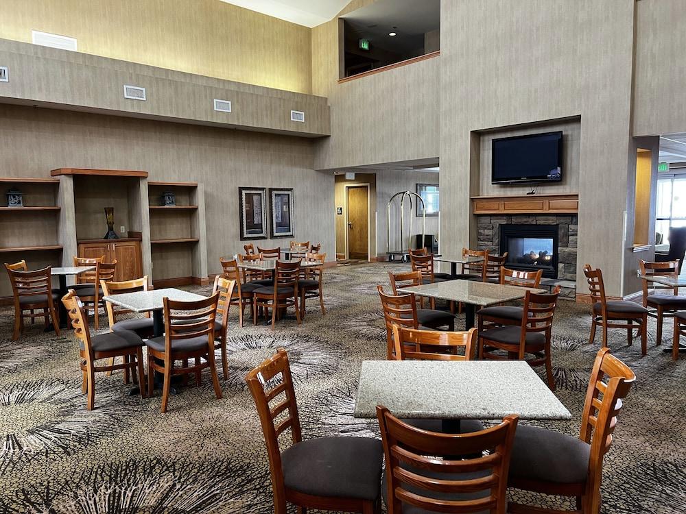 Hyatt House Colorado Springs Airport Hotel Bagian luar foto