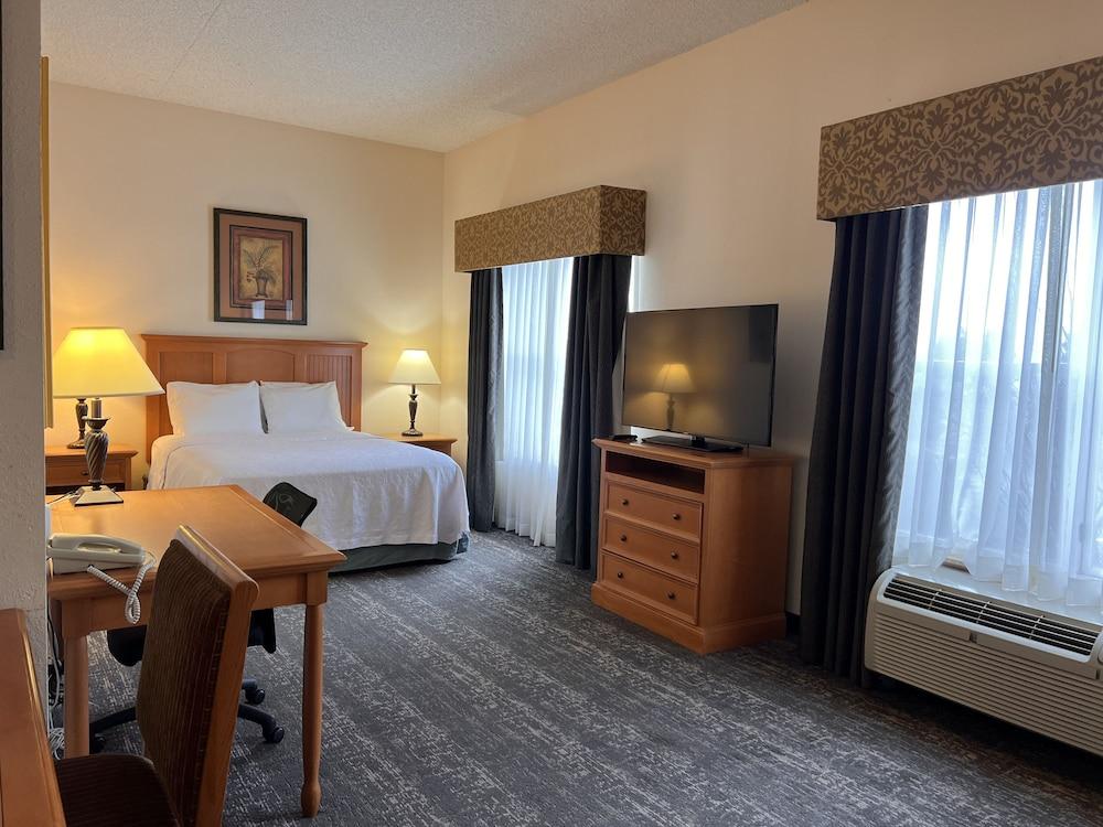 Hyatt House Colorado Springs Airport Hotel Bagian luar foto
