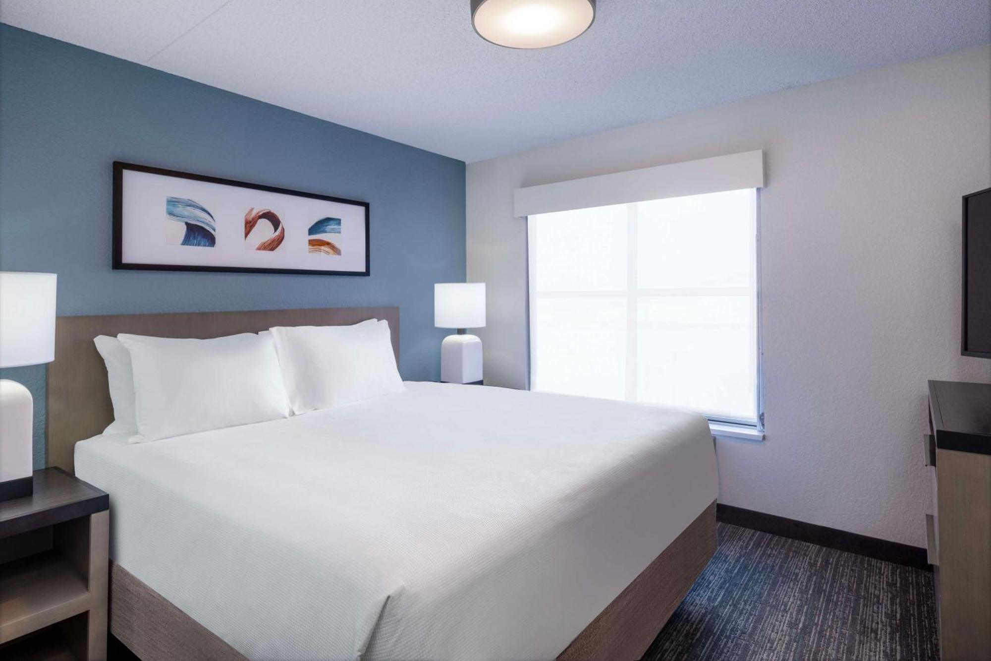 Hyatt House Colorado Springs Airport Hotel Bagian luar foto