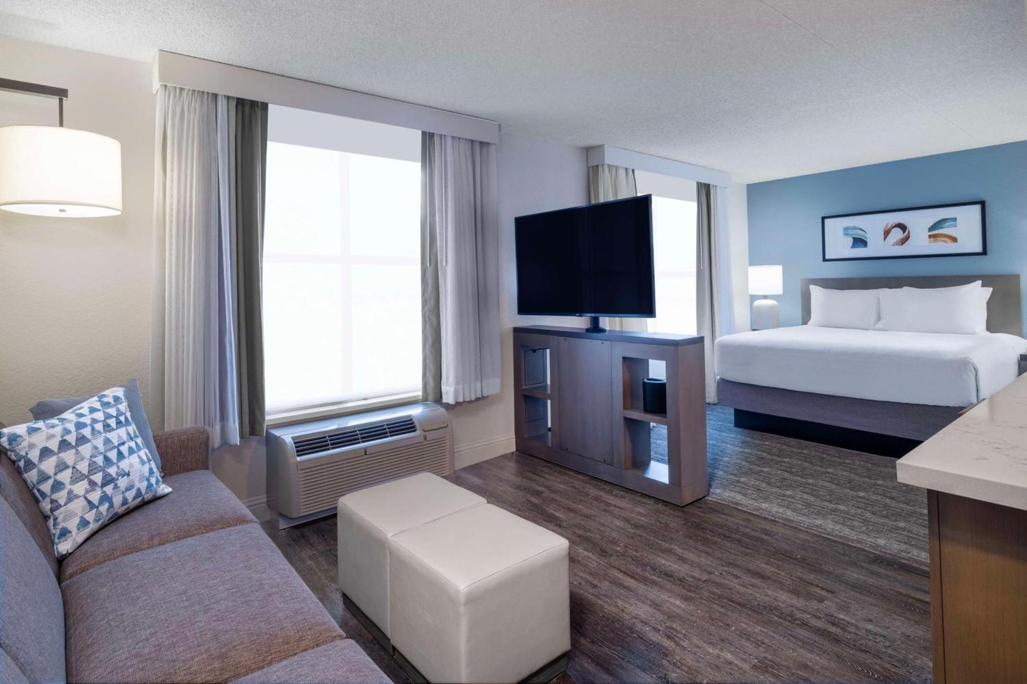 Hyatt House Colorado Springs Airport Hotel Bagian luar foto