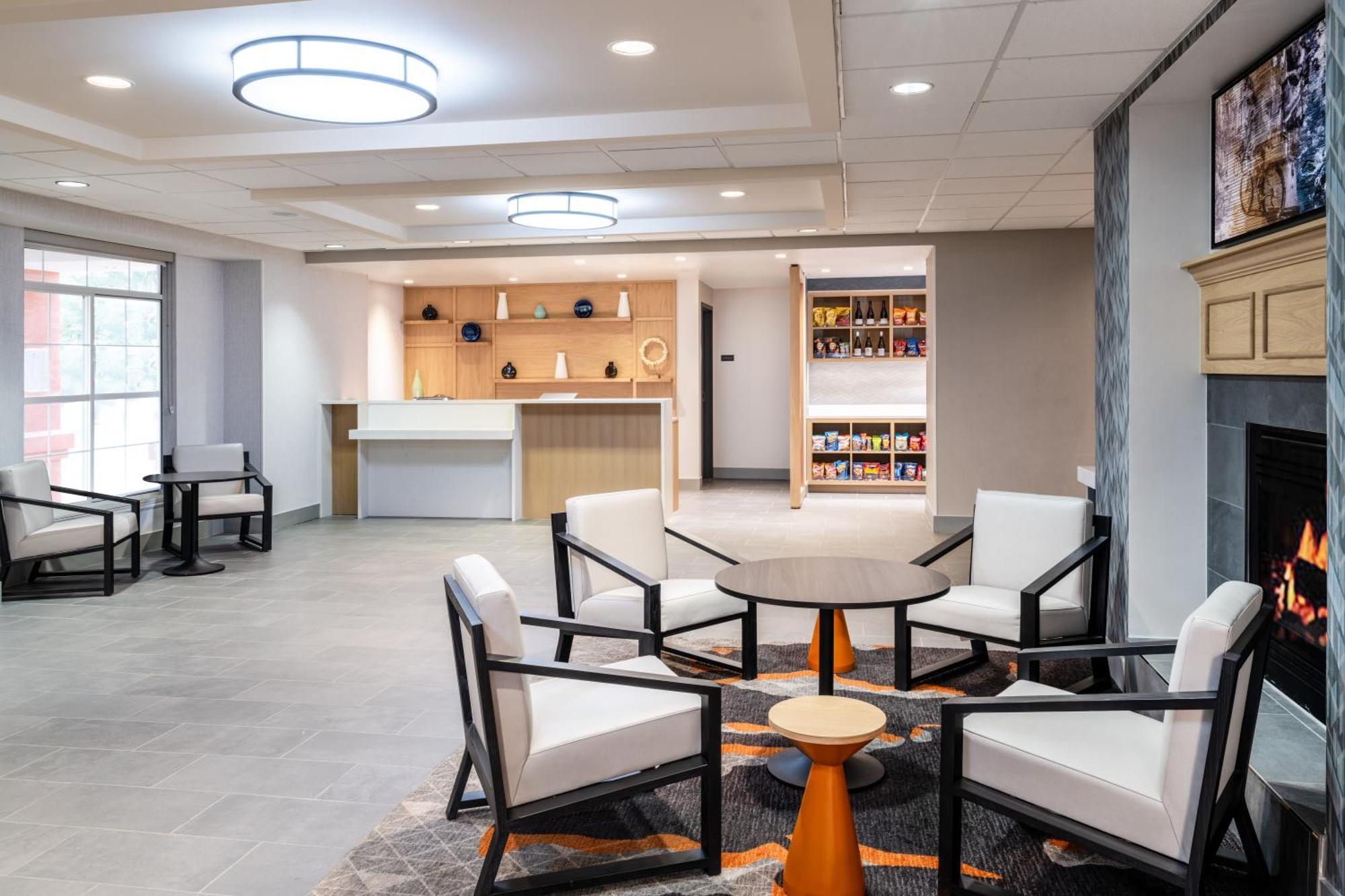Hyatt House Colorado Springs Airport Hotel Bagian luar foto
